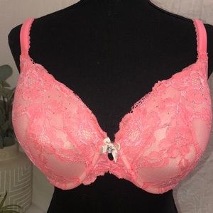 Victoria’s Secret lined perfect coverage bra